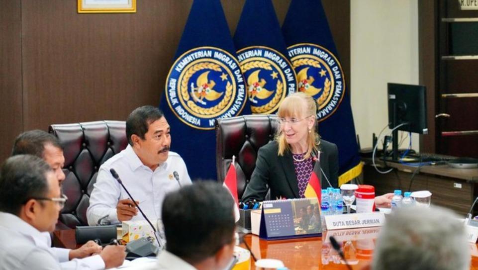 DUBES JERMAN APRESIASI IMIGRASI RI SAAT AUDIENSI DENGAN MENTERI IMIPAS
