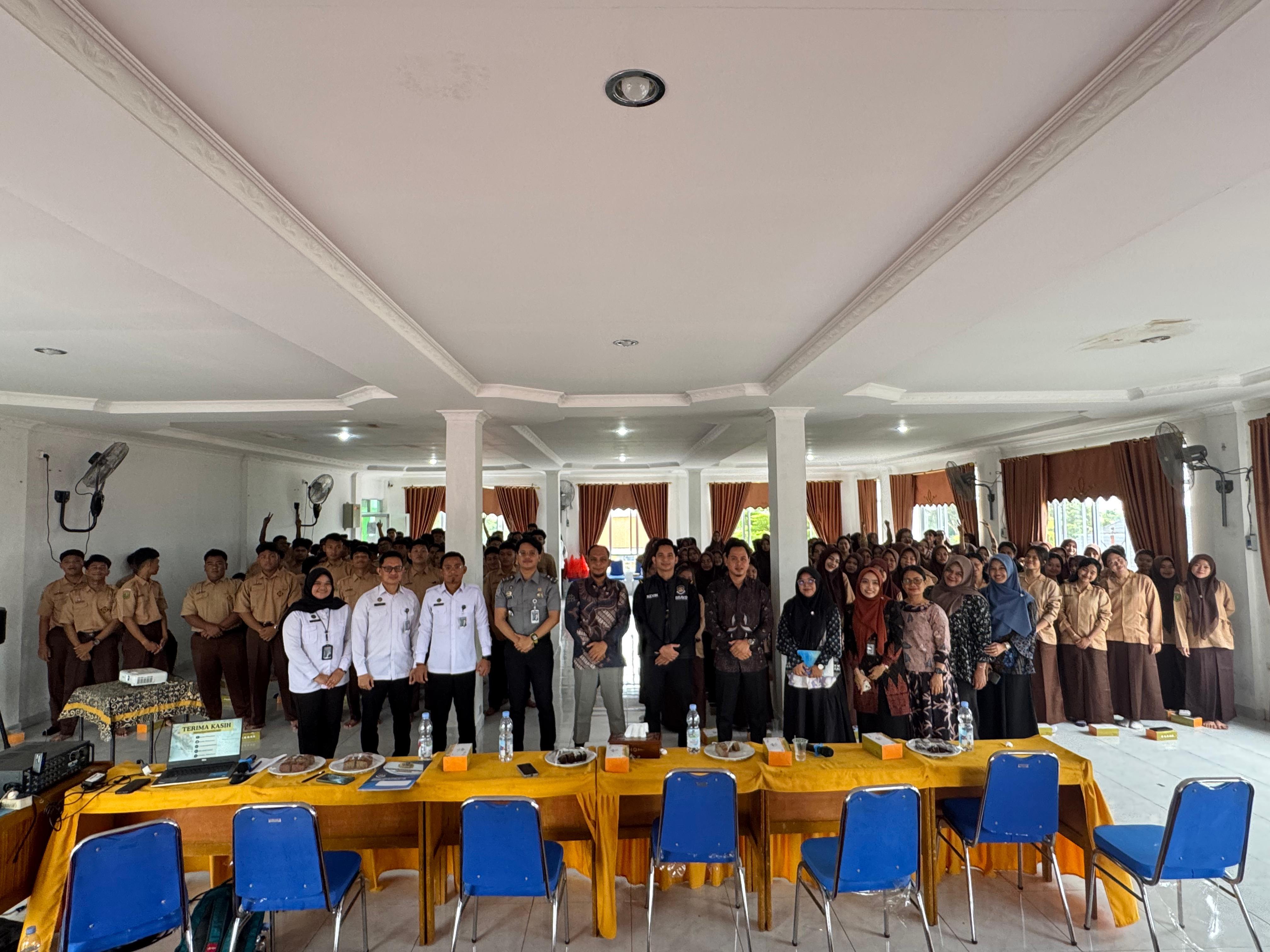 Imigrasi Pekanbaru Sambangi Sekolah! Edukasi Keimigrasian Lewat “Immigration Goes to School”
