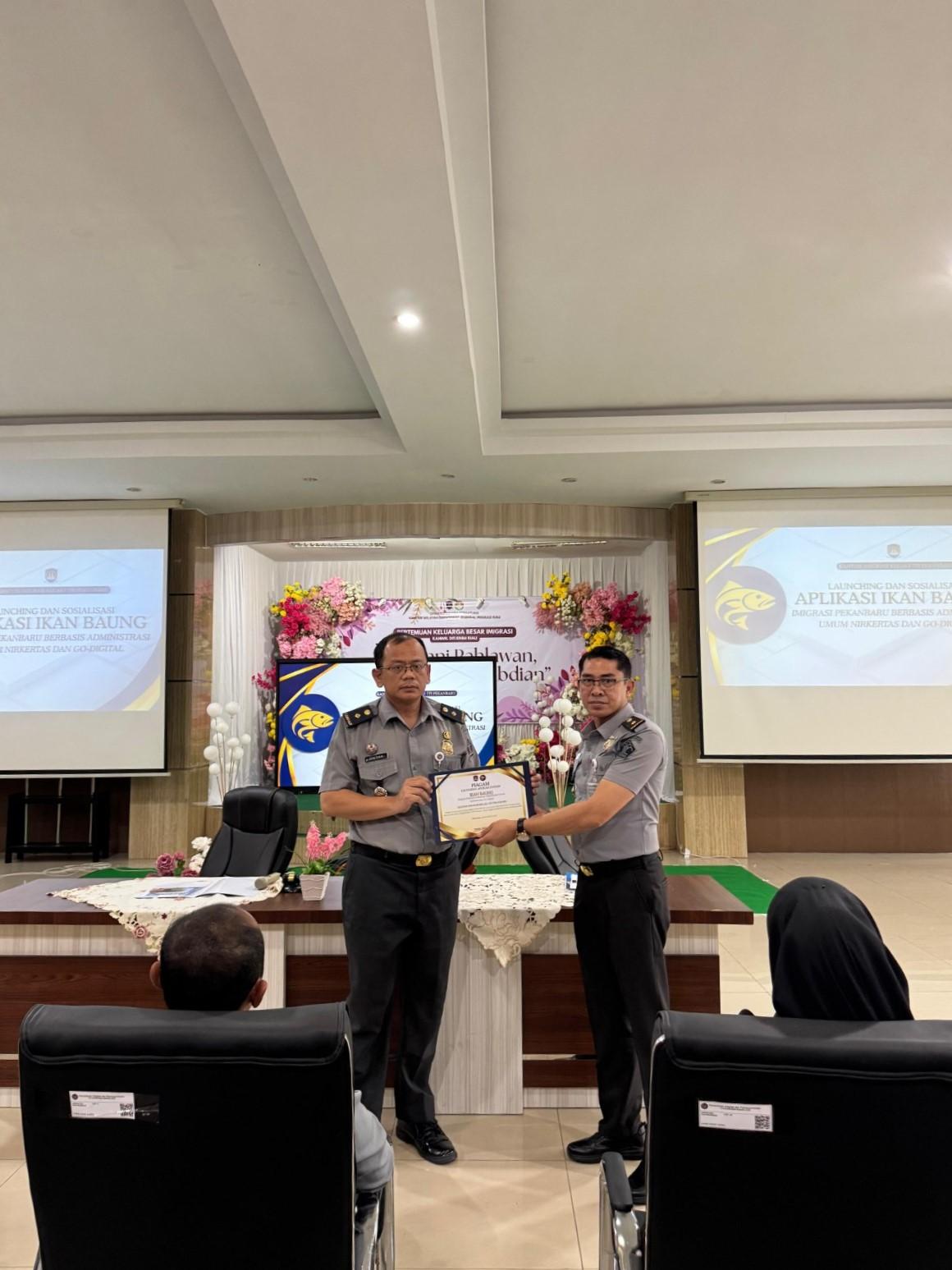 KANTOR IMIGRASI PEKANBARU LUNCURKAN INOVASI IKAN BAUNG UNTUK WUJUDKAN ADMINISTRASI DIGITAL