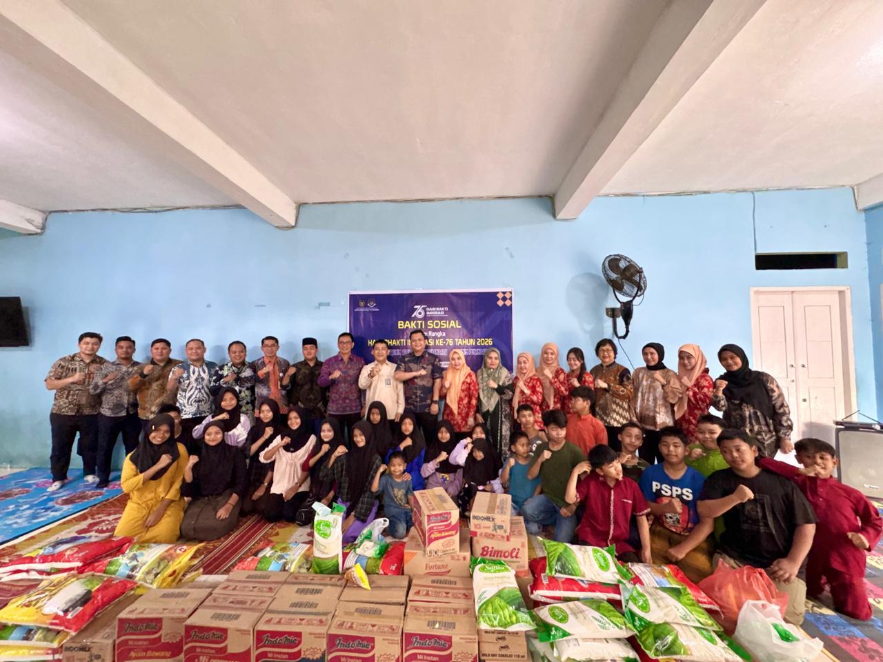 Imigrasi Riau Hadir untuk Masyarakat lewat Bakti Sosial Hari Bakti Imigrasi ke-76