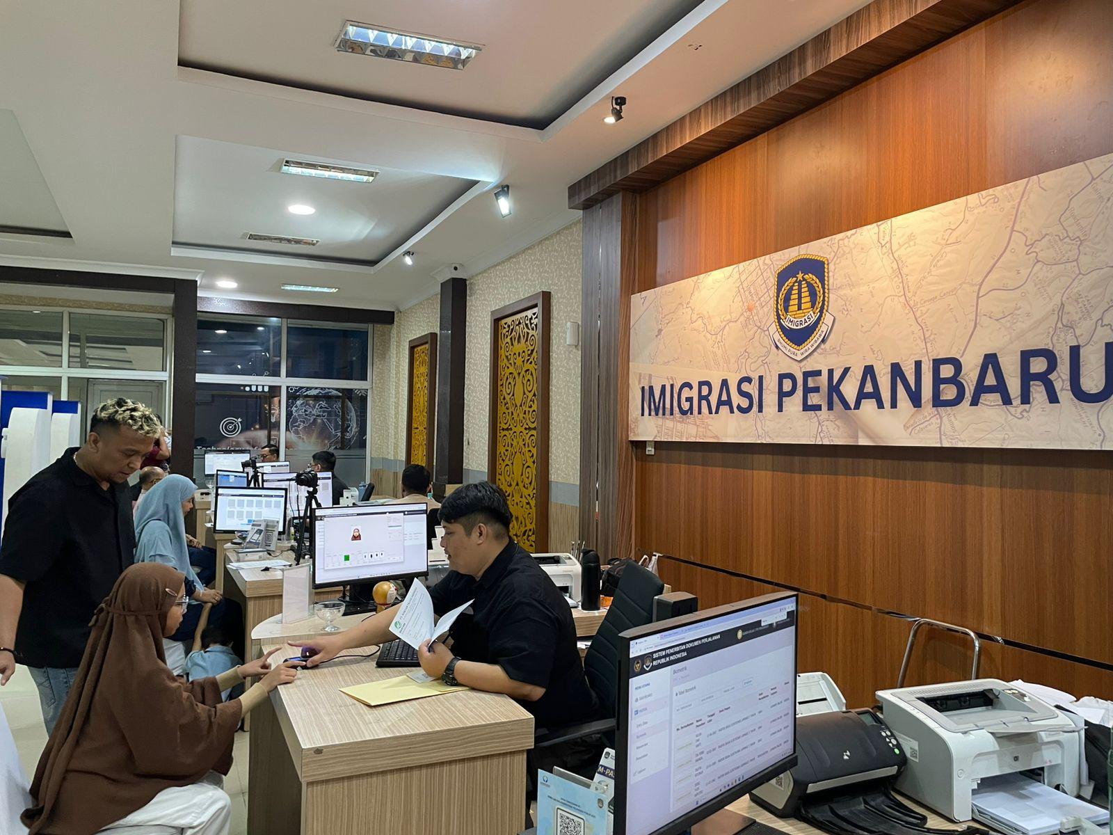 Imigrasi Pekanbaru Hadirkan Layanan Paspor Simpatik Sambut Hari Bhakti Imigrasi ke-76 Tahun 2026