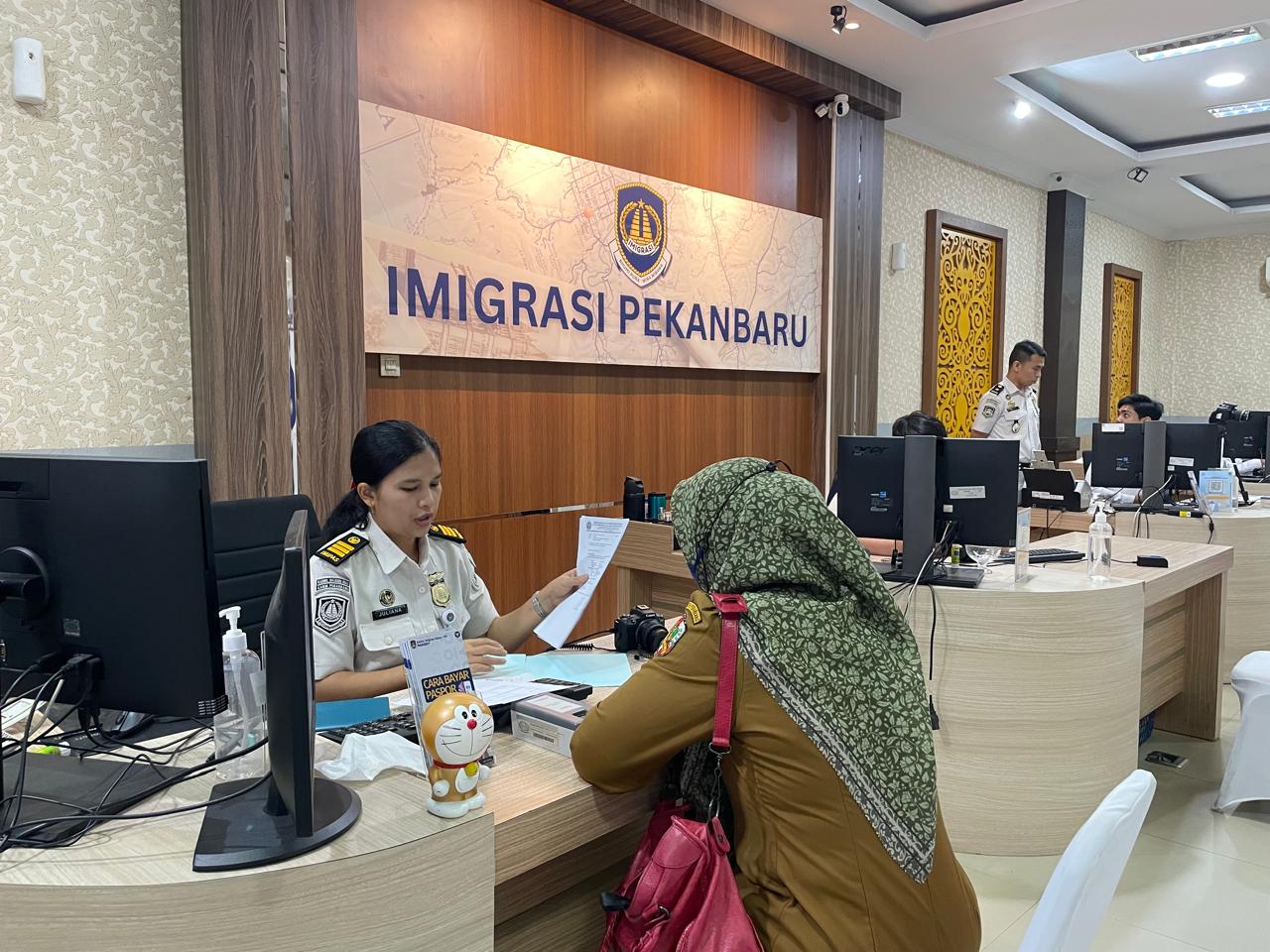 Jangan Sampai Salah! Imigrasi Pekanbaru Ingatkan Pemohon Paspor Wajib Bawa Dokumen Lengkap dan Asli